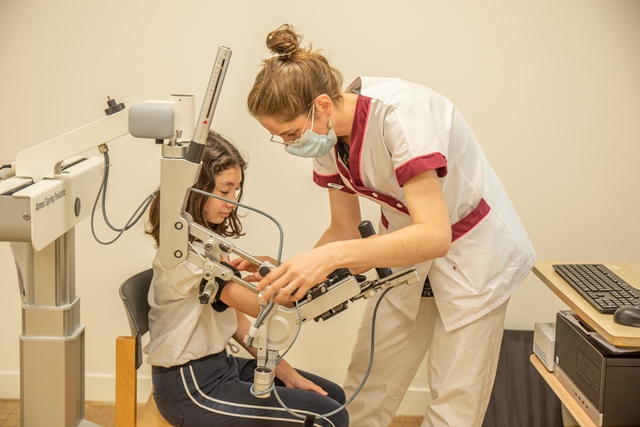 Flavigny Aremo robot de rééducation du membre supérieur