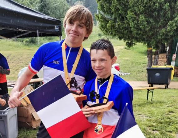 Champions de France VTT para adapté IME Montaigu Jura