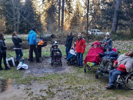 jeunes dans la nature