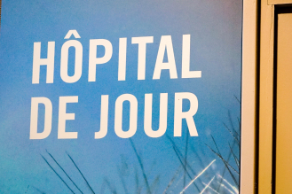 visuel avec inscription "hôpital de jour"